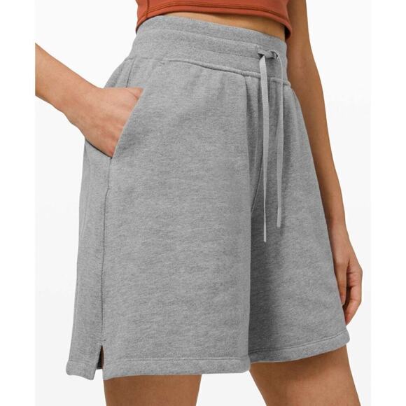 RARE Lululemon High Rise Terry Sweat Short 6 NWOT Grey - Picture 3 of 12